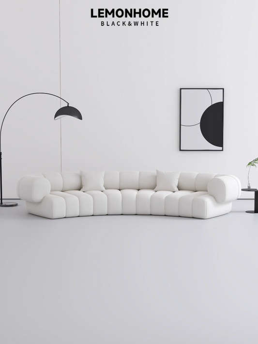 Canapé incurvé de style minimaliste moderne