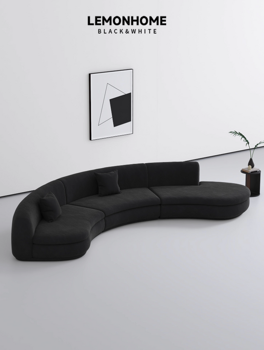 Canapé incurvé de style scandinave